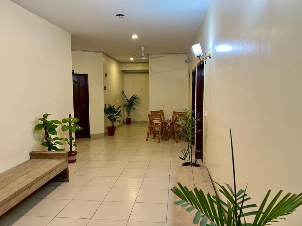 Hotel Rooms Dha Karachi Exterior photo