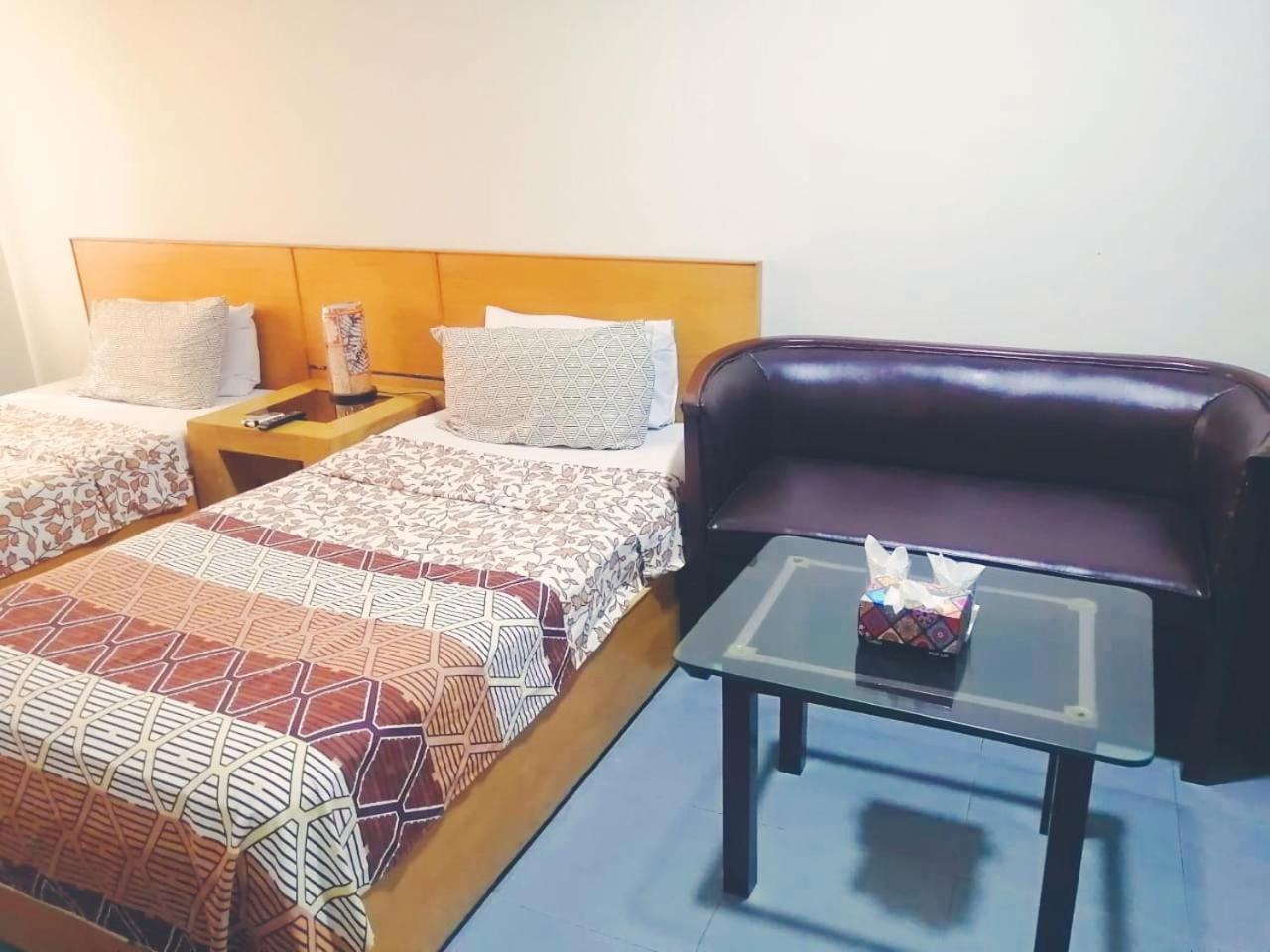 Hotel Rooms Dha Karachi Room photo