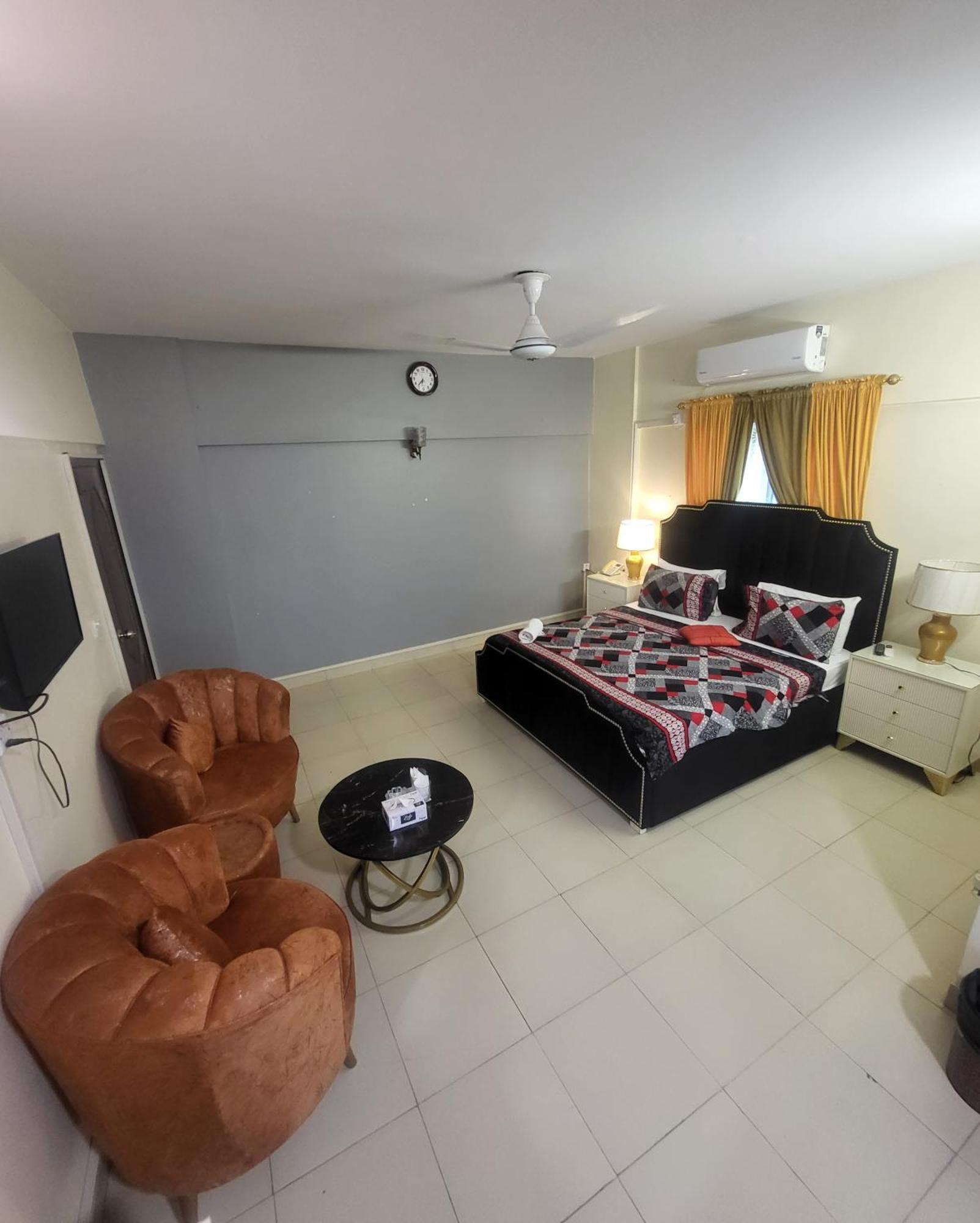 Hotel Rooms Dha Karachi Exterior photo