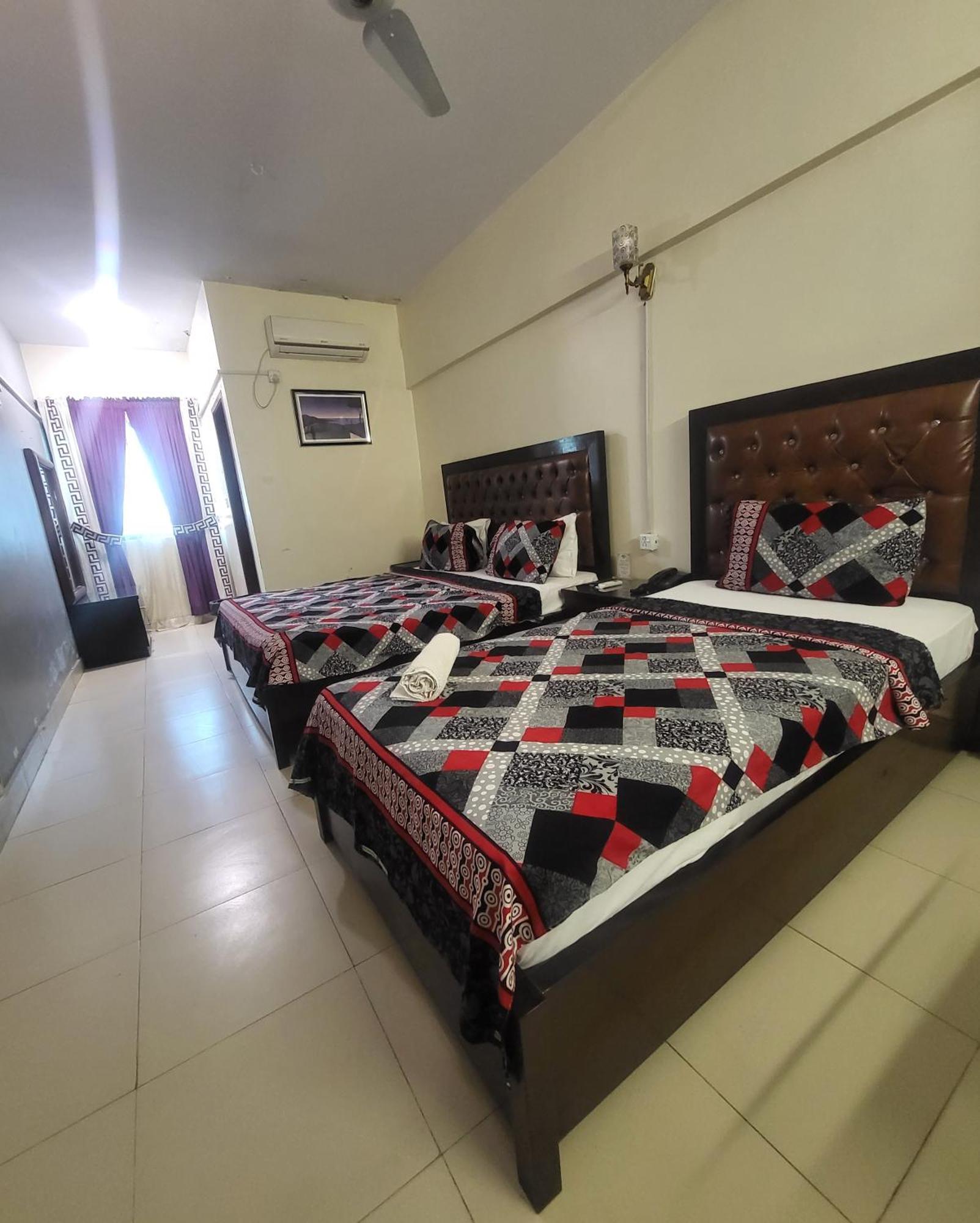 Hotel Rooms Dha Karachi Exterior photo